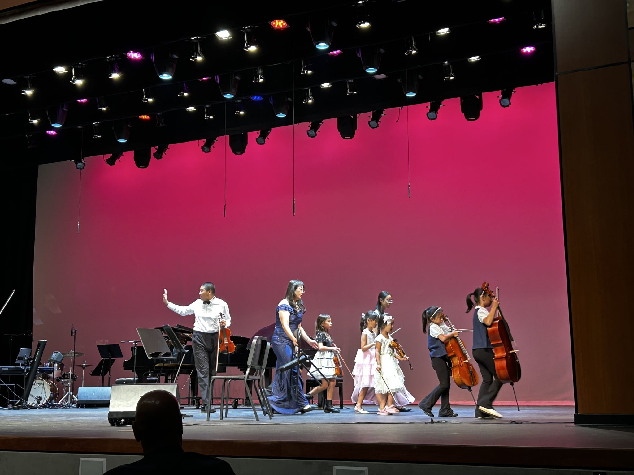 演出圆满落幕